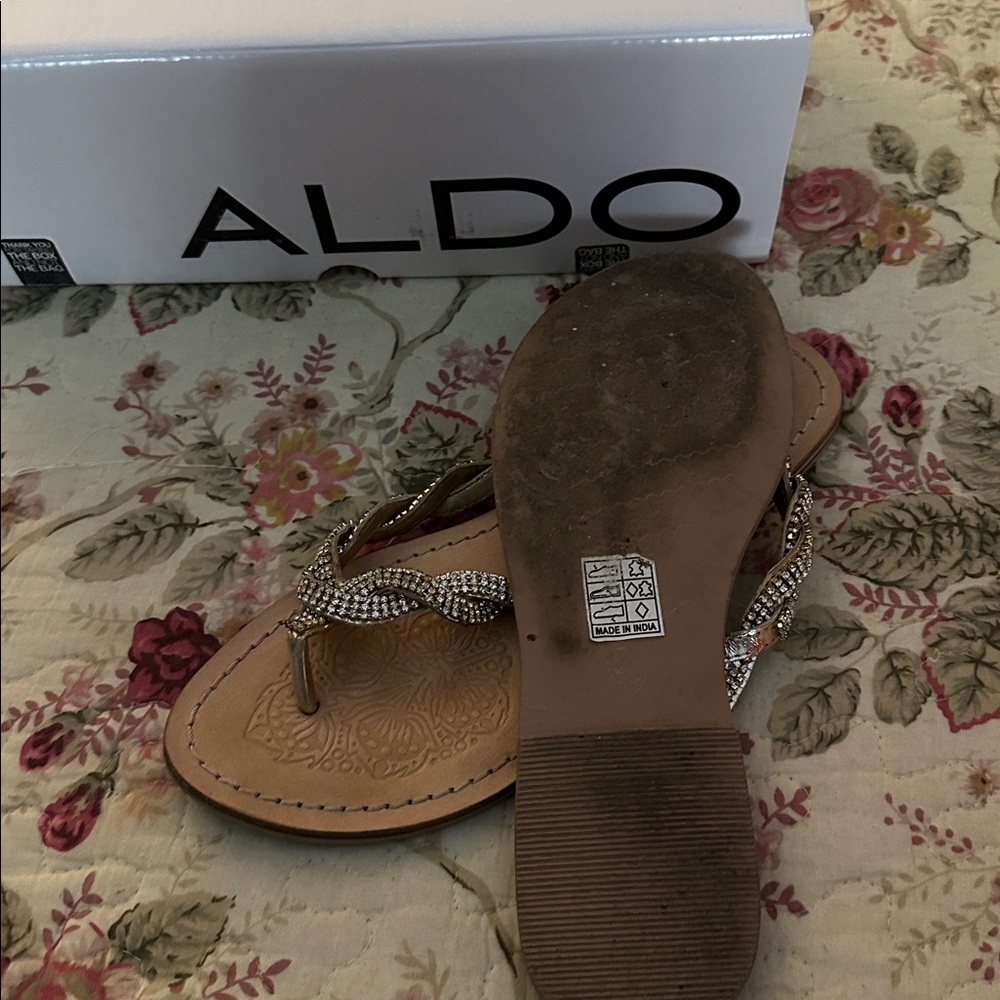 Aldo Women's Tan and Gold Sandals - Picture 2 of 2
